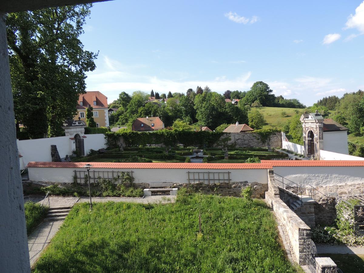 Gaestehaus Maelzerei Auf Schloss Neuburg Am Inn Экстерьер фото